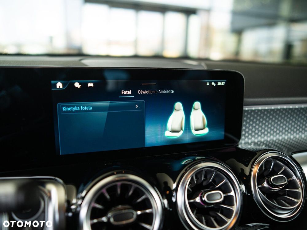 Mercedes-Benz GLB 220 d 4-Matic AMG Line 8G-DCT - 21
