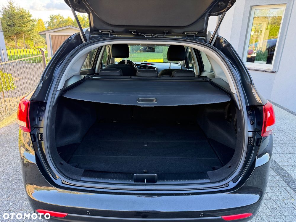 Kia Ceed 1.6 CRDi L Business Line DCT - 11