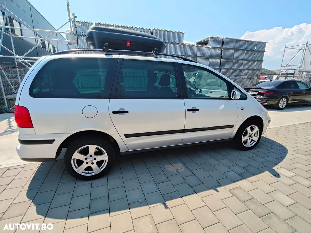 Volkswagen Sharan 2.0 TDI DPF Highline - 6