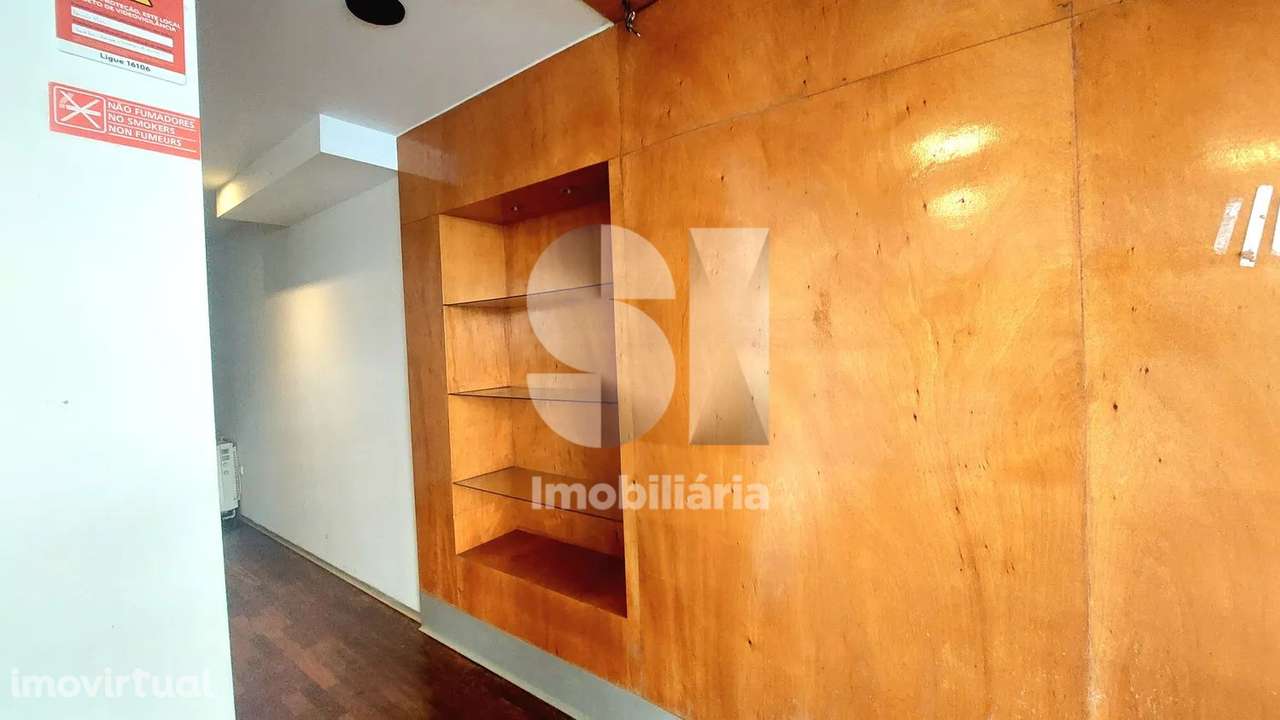 LOJA com 208m2 - CENTRO PÓVOA DE VARZIM - Grande imagem: 3/16