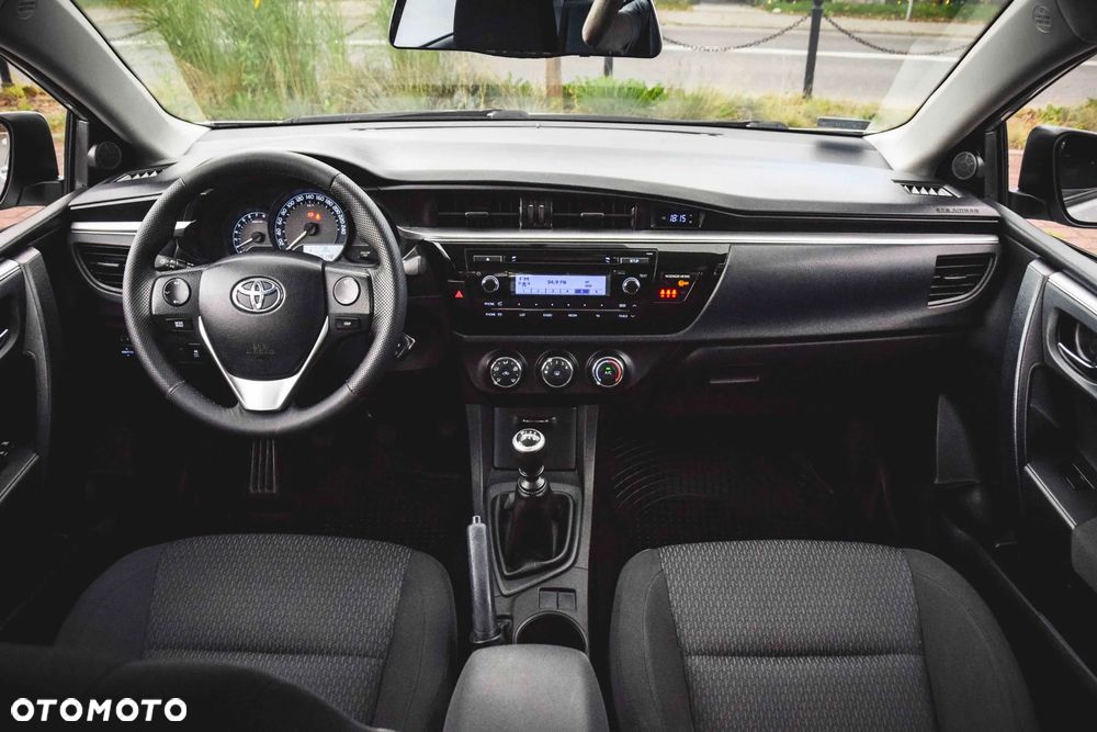 Toyota Corolla - 28