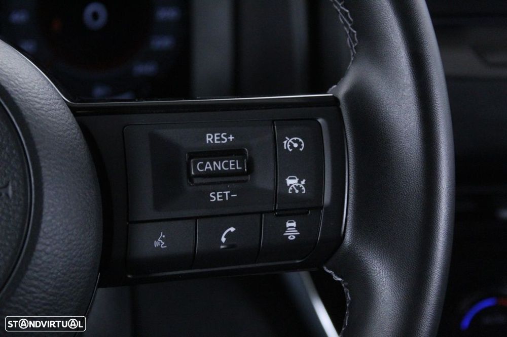 Nissan Qashqai 1.3 DIG-T N-Connecta LED+TT - 23