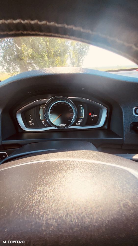 Volvo V60 D4 VEA Start-Stop R-Design - 8