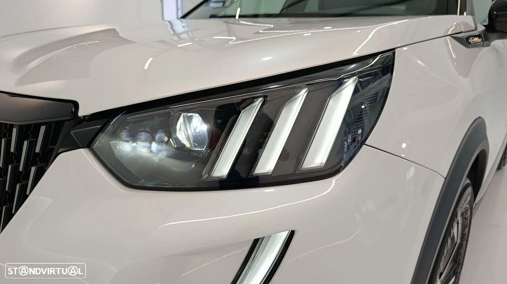 Peugeot 2008 1.2 PureTech GT Line EAT8 - 23