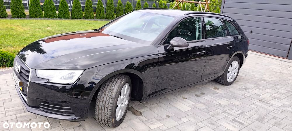 Audi A4 Avant 2.0 TDI - 11