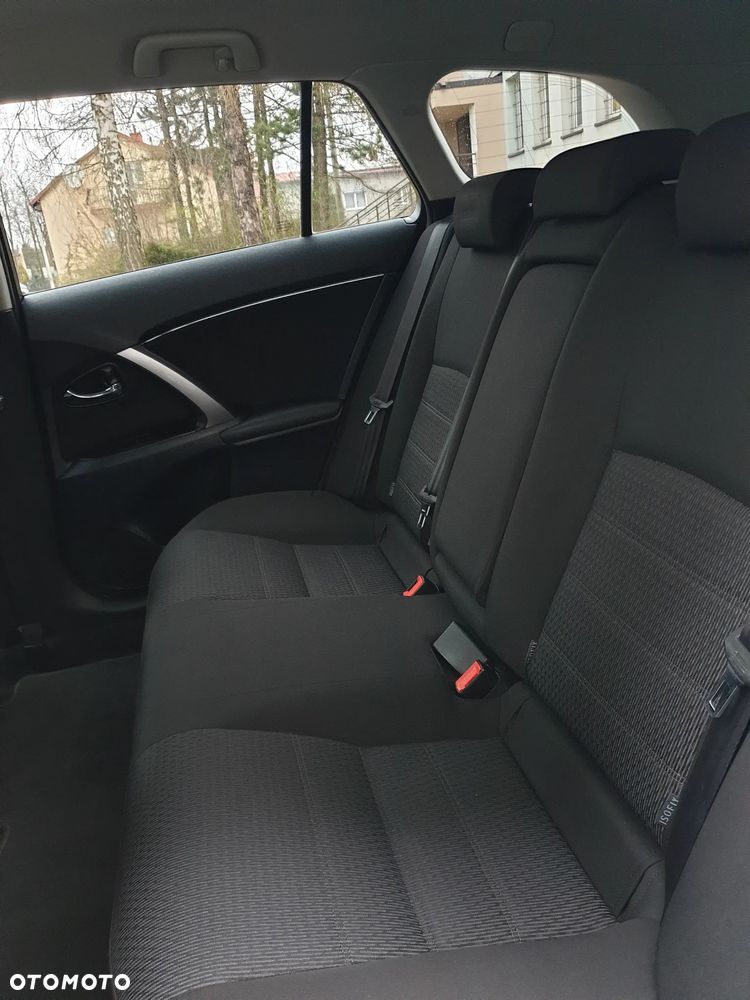 Toyota Avensis Touring Sports 1.8 Edition S+ - 34