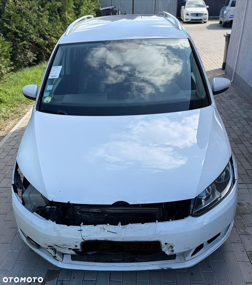 Volkswagen Touran - 4