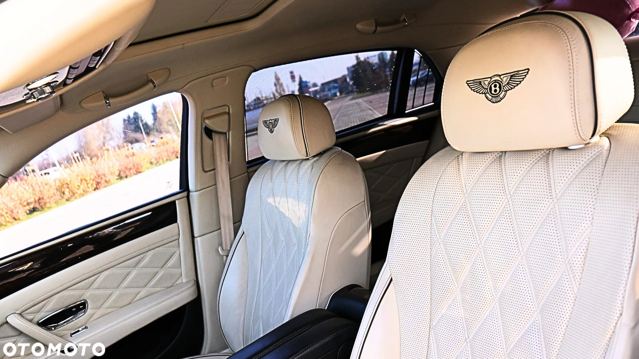 Bentley Flying Spur W12 - 11