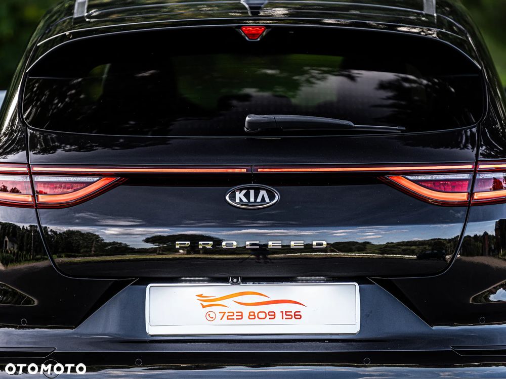 Kia ProCeed 1.6 T-GDI GT DCT - 25