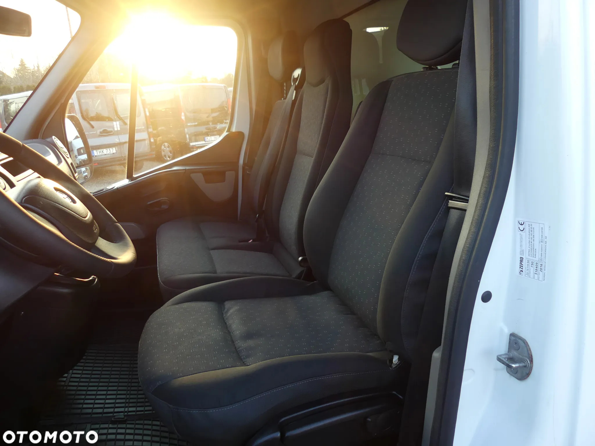 Opel Movano - 10