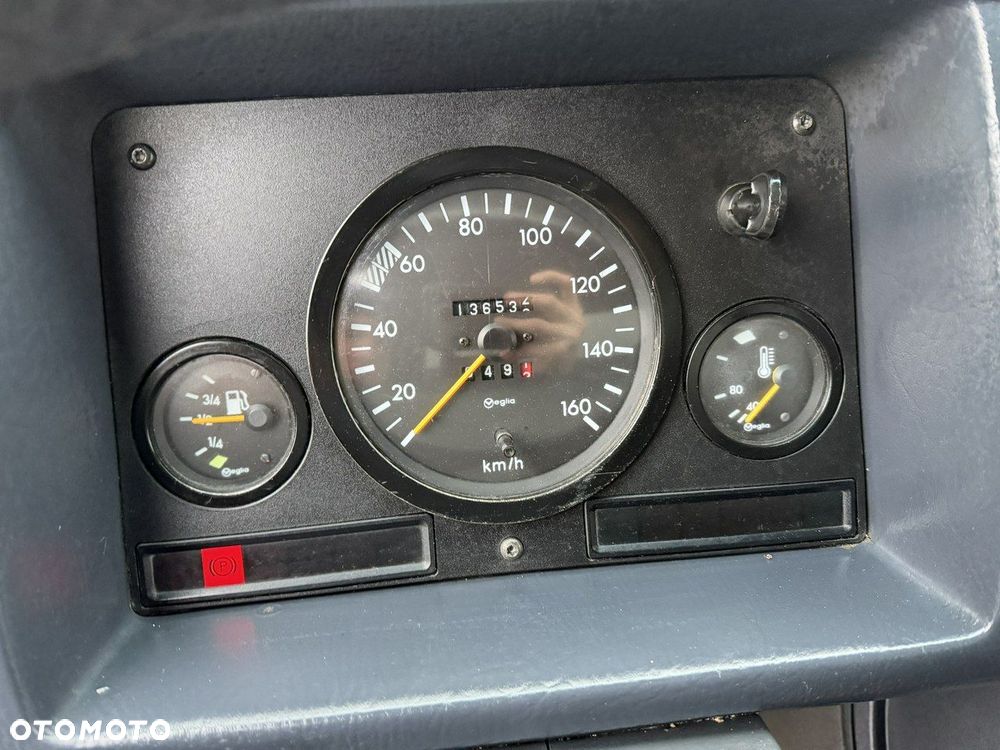 Mercedes-Benz MB 100 - 24