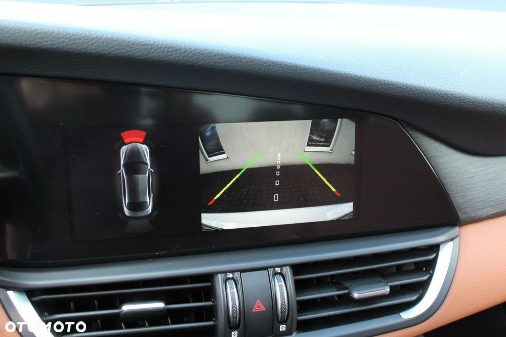 Alfa Romeo Giulia - 15