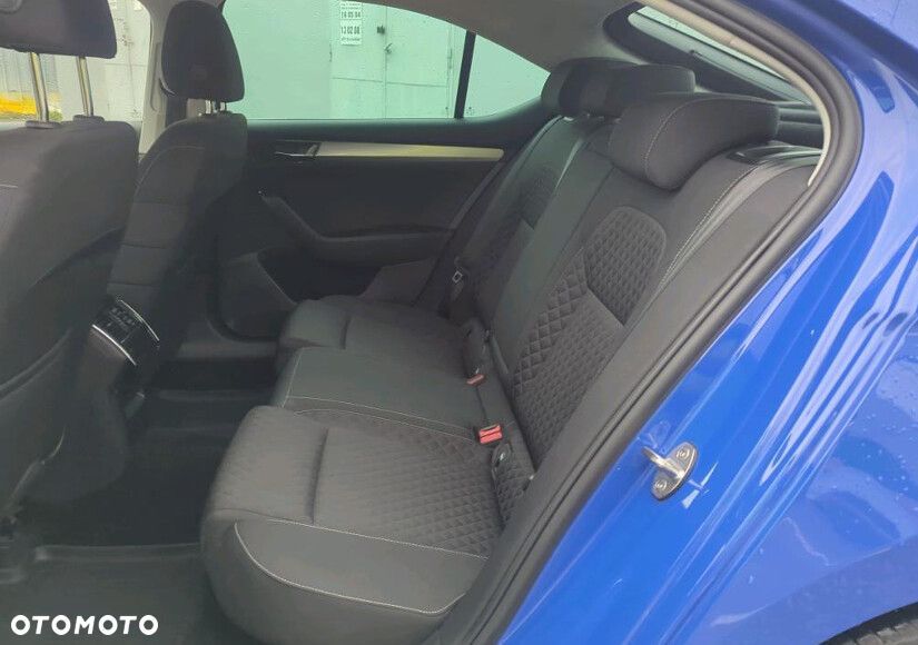 Skoda Superb 1.5 TSI Ambition DSG - 7