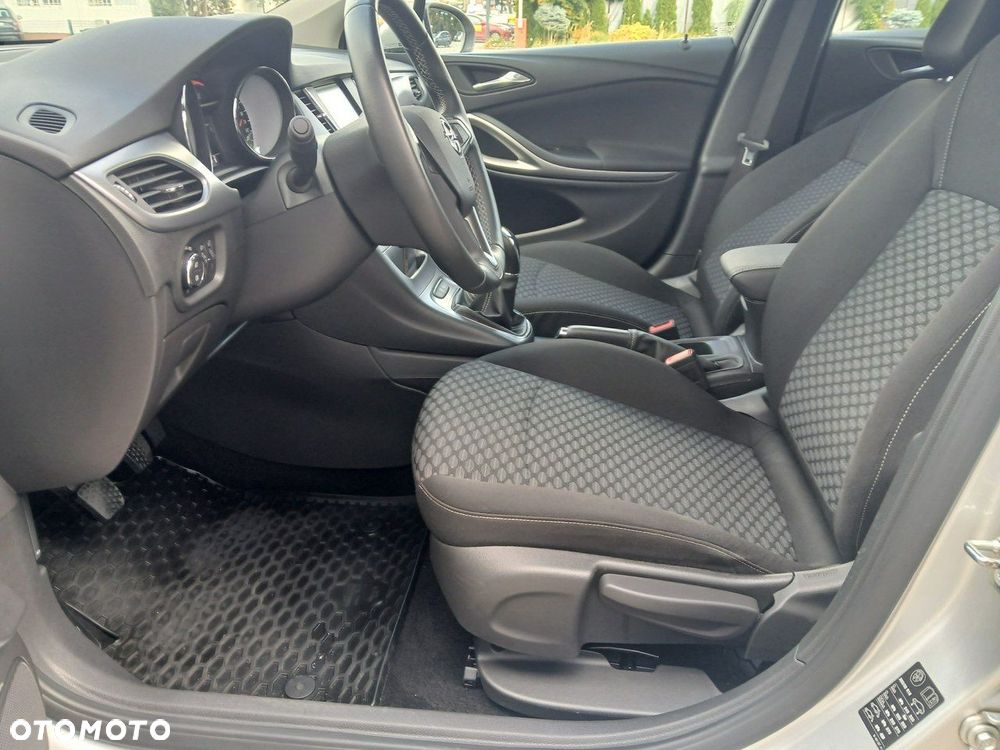 Opel Astra - 10
