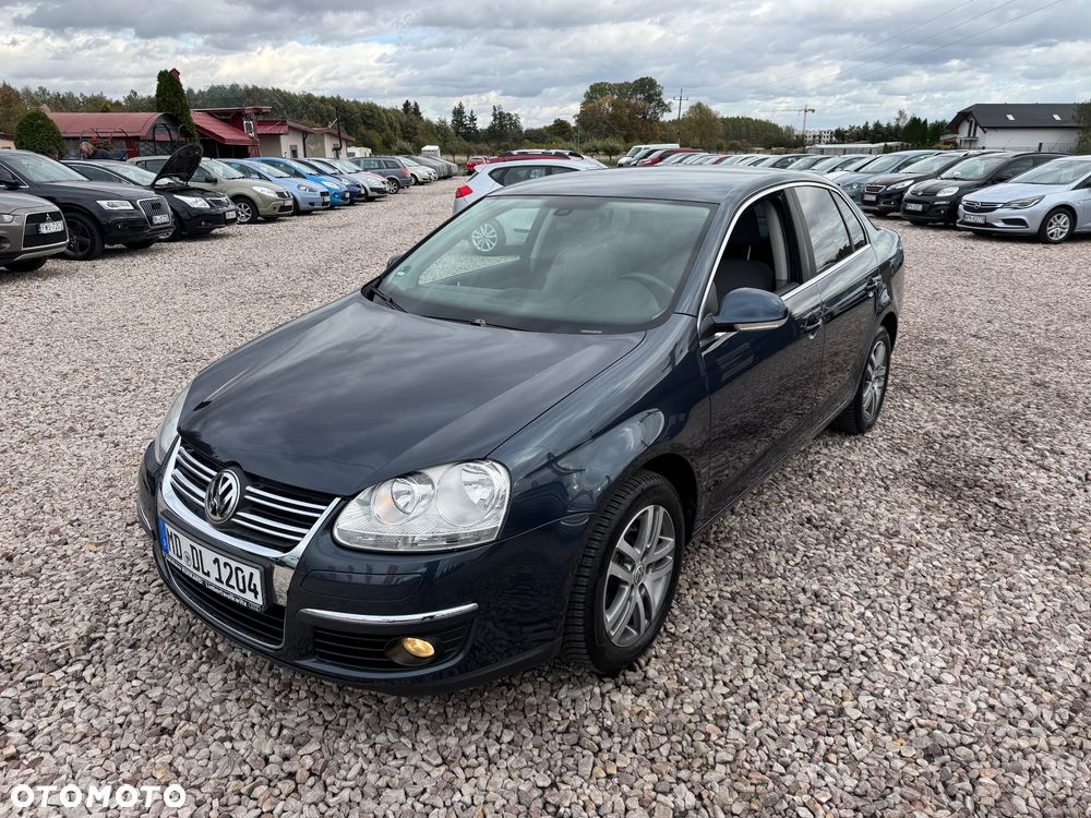 Volkswagen Jetta - 25