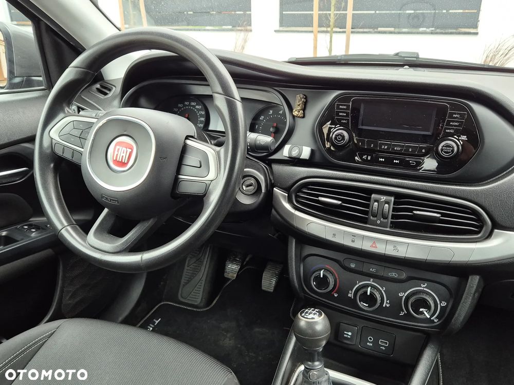 Fiat Tipo 1.4 16v Pop - 12