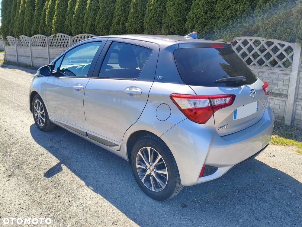 Toyota Yaris 1.5 20th Anniversary CVT - 3