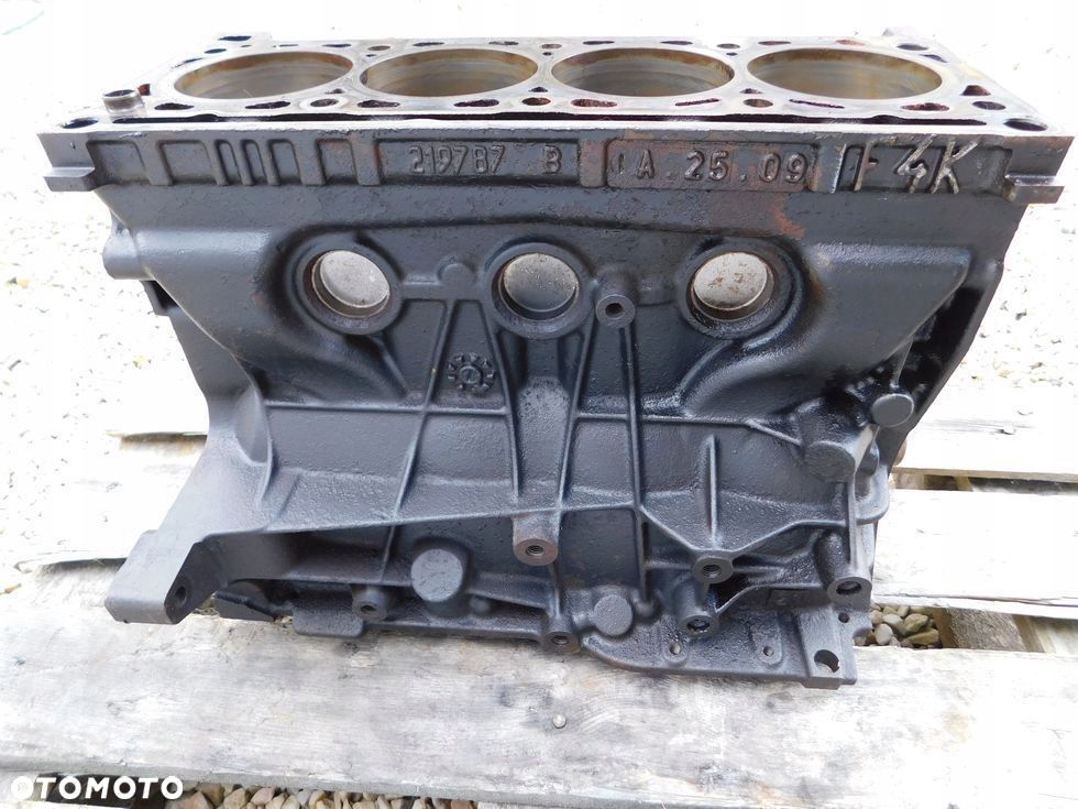 Blok silnika dół Renault Laguna II 1.8 16V silnik F4K wał tłoki - 4