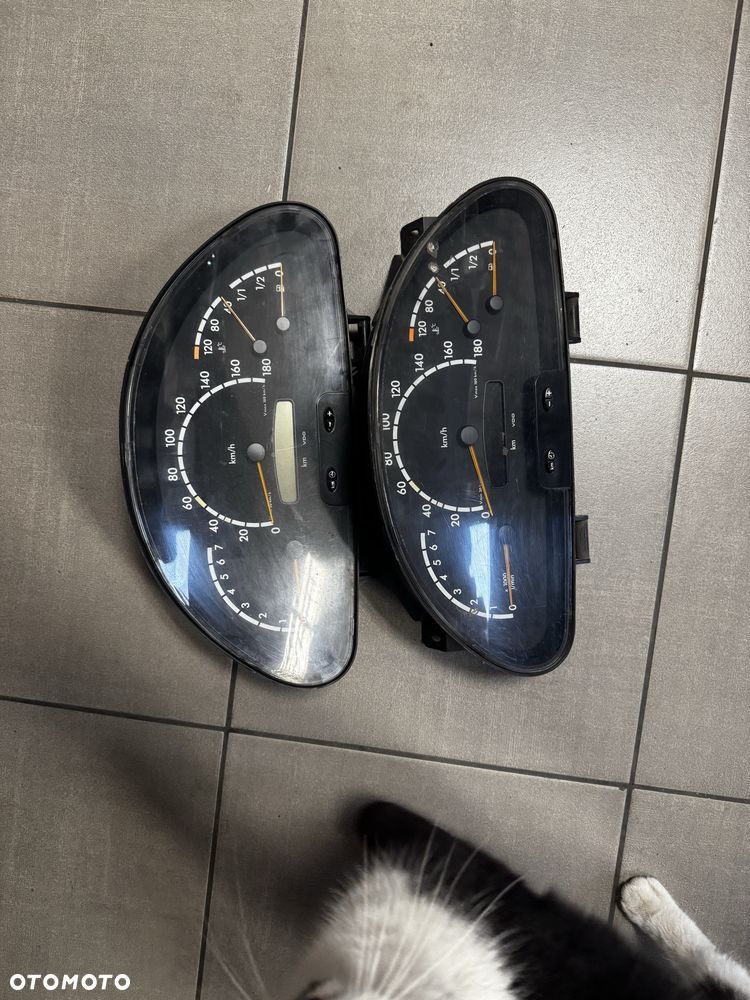 Licznik prędkościomierz zegar Mercedes Sprinter DC A001 446 6421 - 2