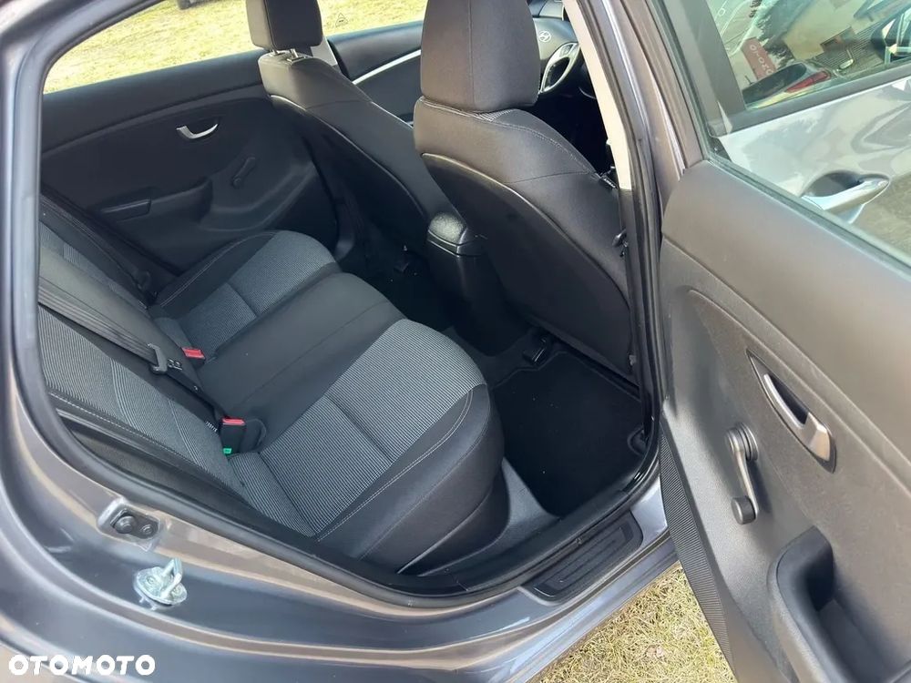 Hyundai i30 - 16