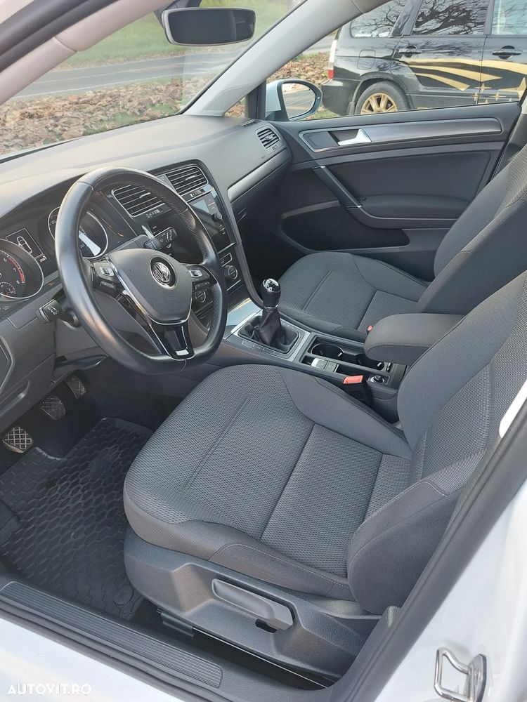 Volkswagen Golf 1.0 TSI Comfortline - 8