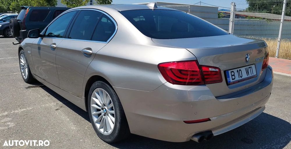 BMW Seria 5 525d Sport-Aut. Modern Line - 7
