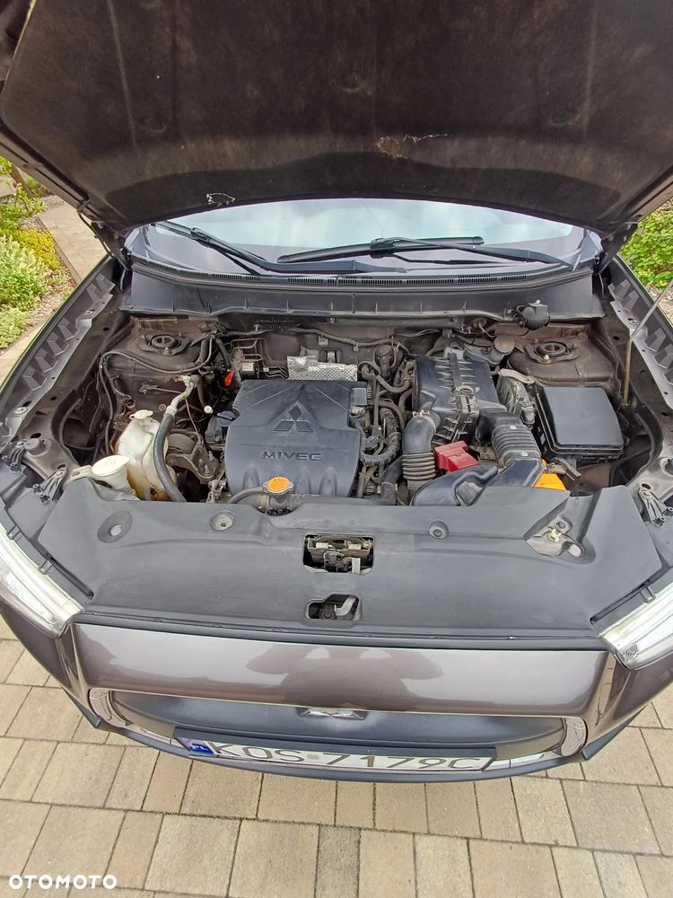 Mitsubishi ASX 1.6 Inform - 13