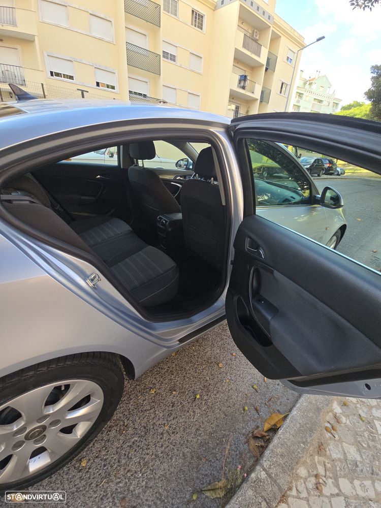 Opel Insignia 1.6 CDTI executive S/S - 27