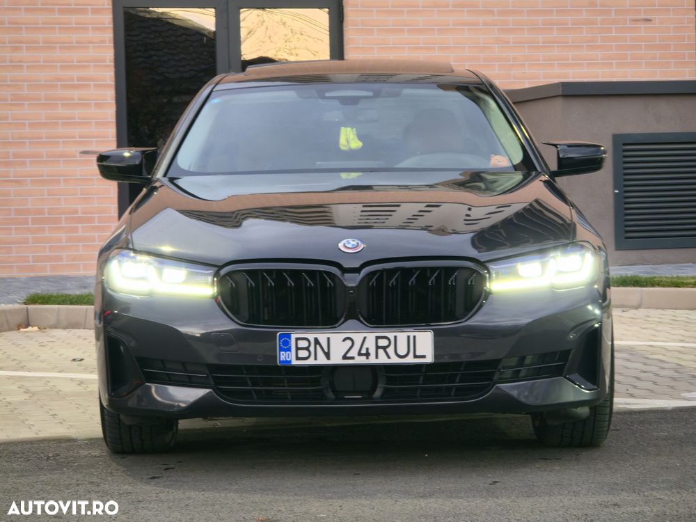 BMW Seria 5 520d xDrive Touring Aut. Luxury Line - 17