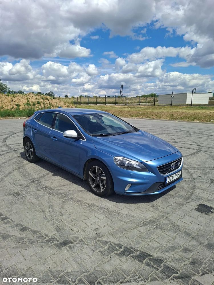 Volvo V40 D2 Drive-E R-Design Momentum - 3