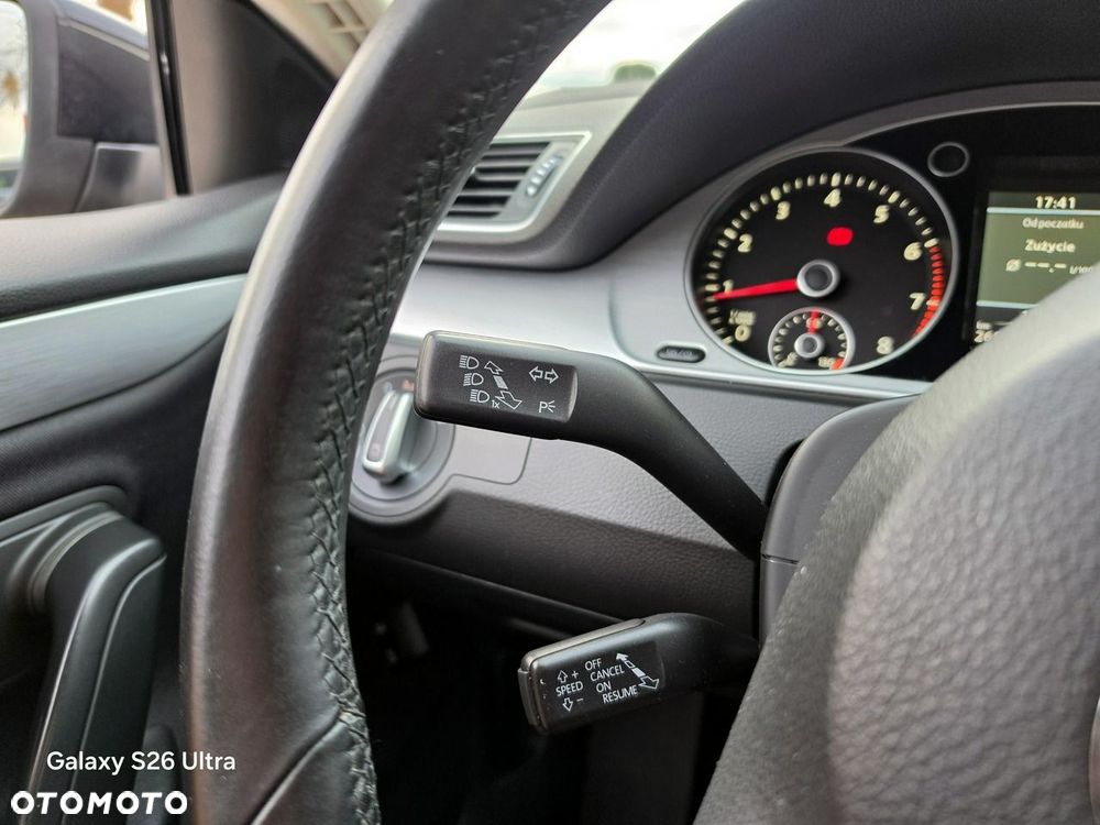 Volkswagen Passat CC - 38