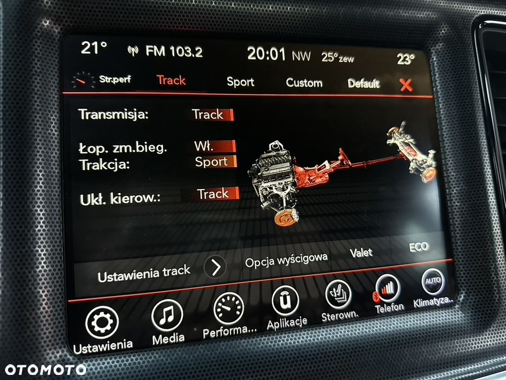 Dodge Challenger - 14