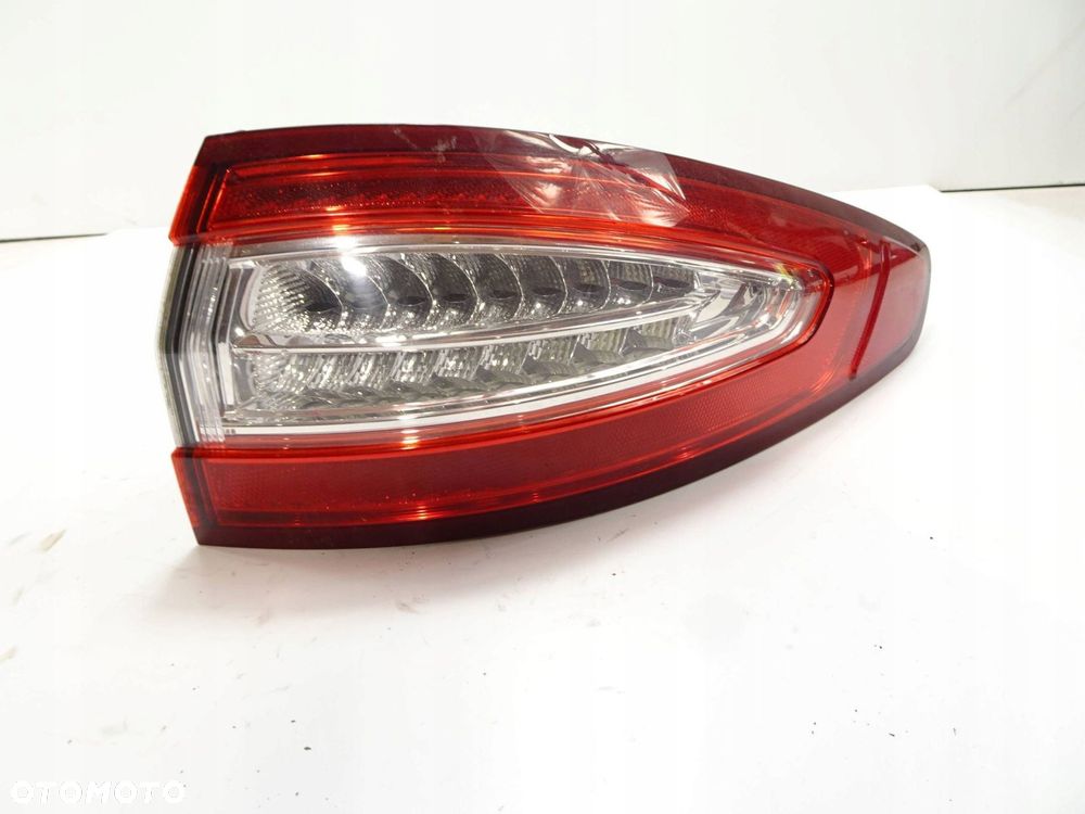lampa prawy tył ford mondeo mk5 hb liftback ds7313404fg - 1