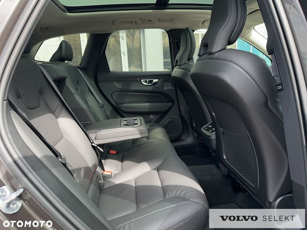 Volvo XC 60 - 22