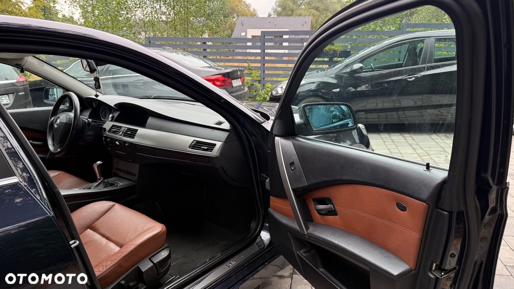 BMW Seria 5 - 29