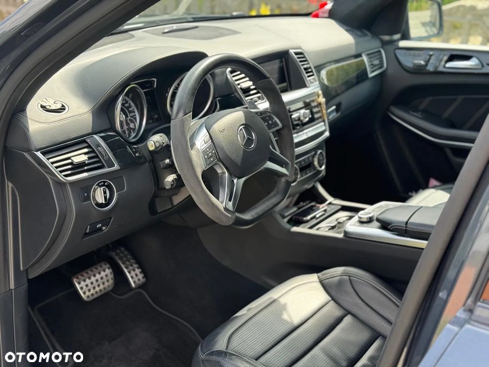 Mercedes-Benz GL - 7