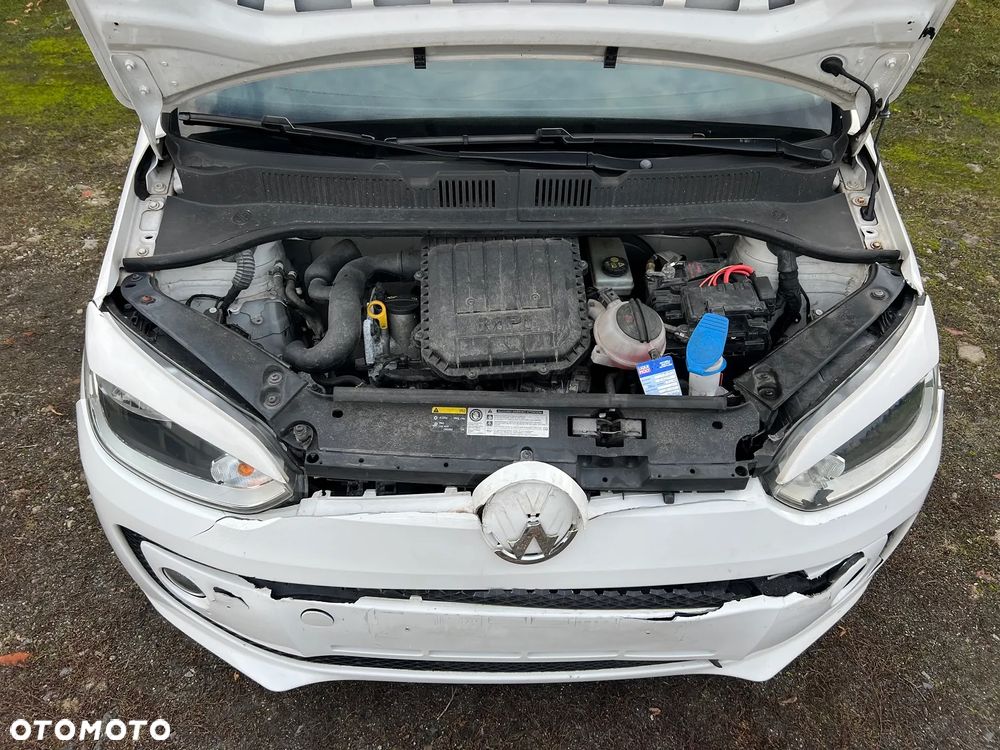 Volkswagen up! (BlueMotion Technology) move - 14