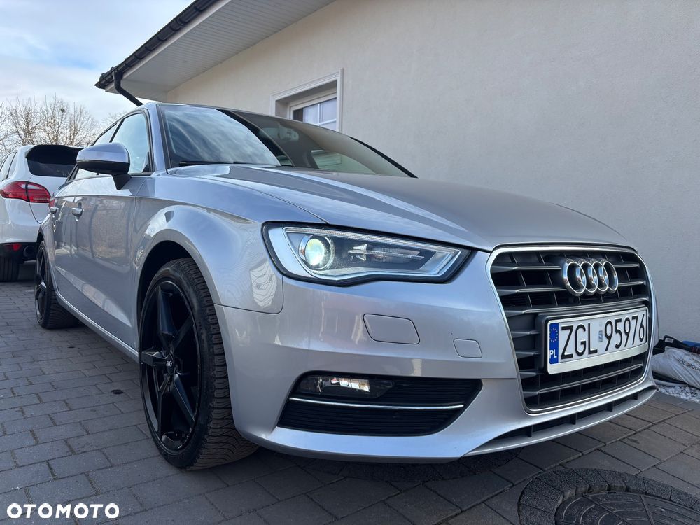 Audi A3 Sportback 1.4 TFSI cylinder on demand ultra Ambition - 1