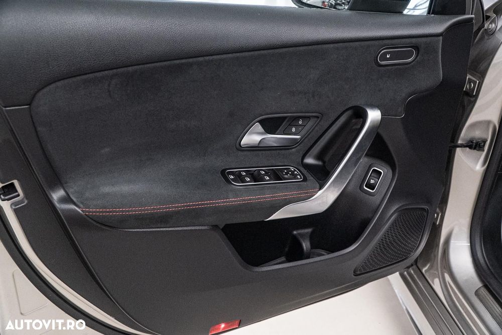 Mercedes-Benz A 200 7G-DCT AMG Line Advanced Plus - 28