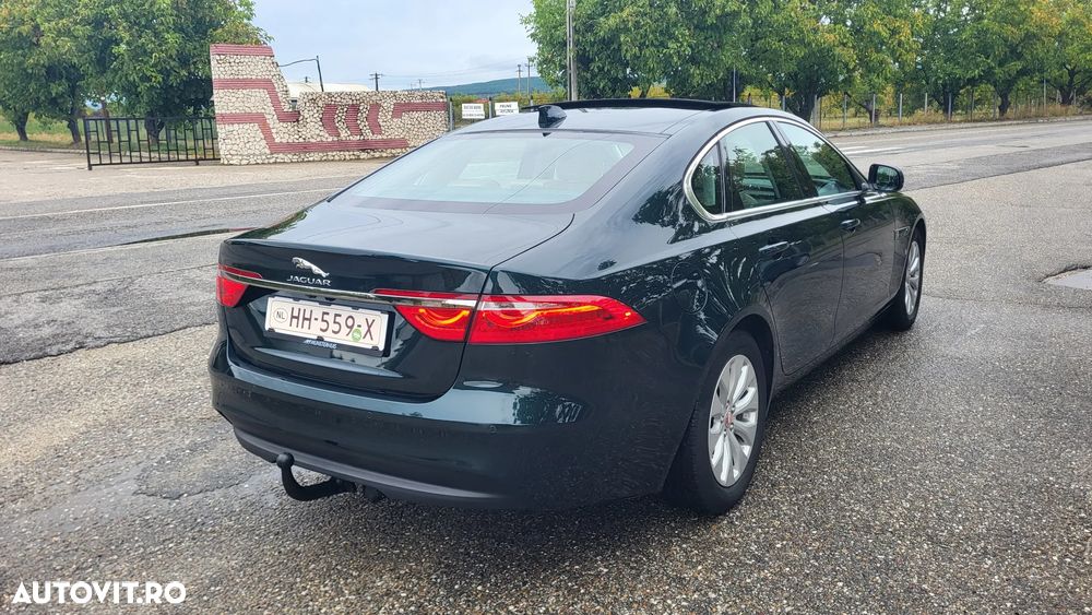 Jaguar XF - 4