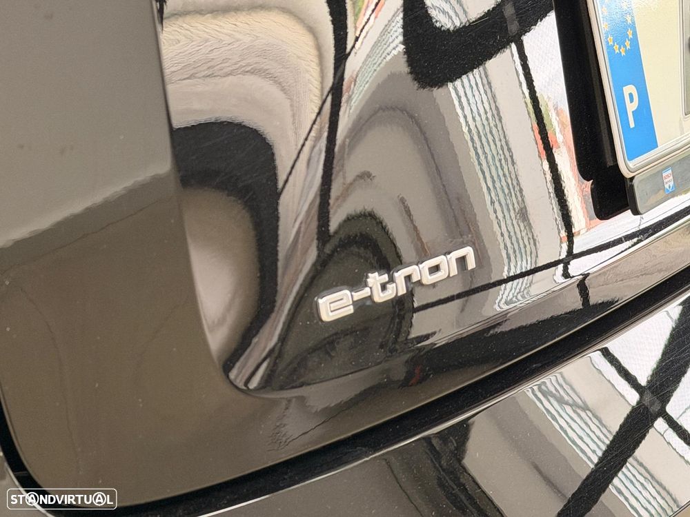 Audi e-tron 55 quattro S line - 8