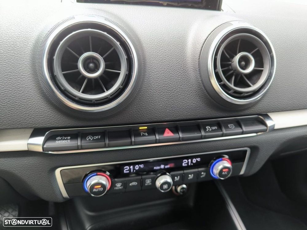 Audi A3 Sportback 2.0 TDI S-line - 38