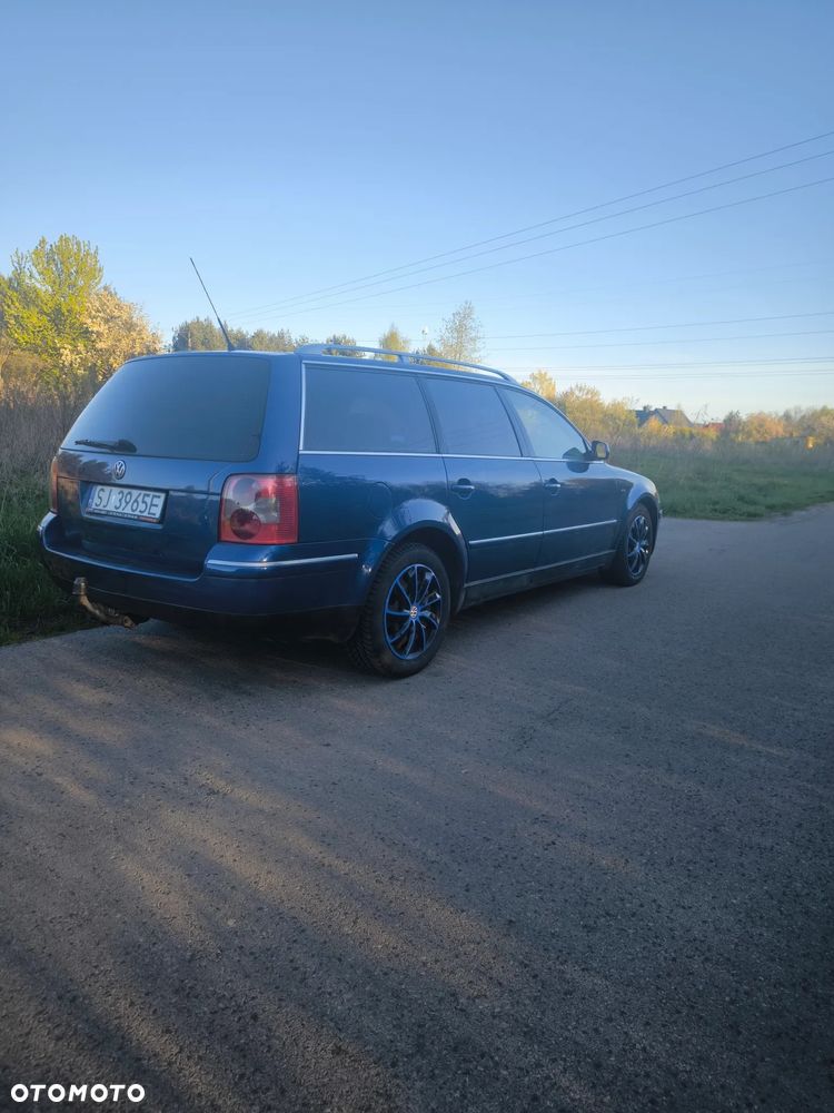 Volkswagen Passat 1.9 TDI Highline - 4