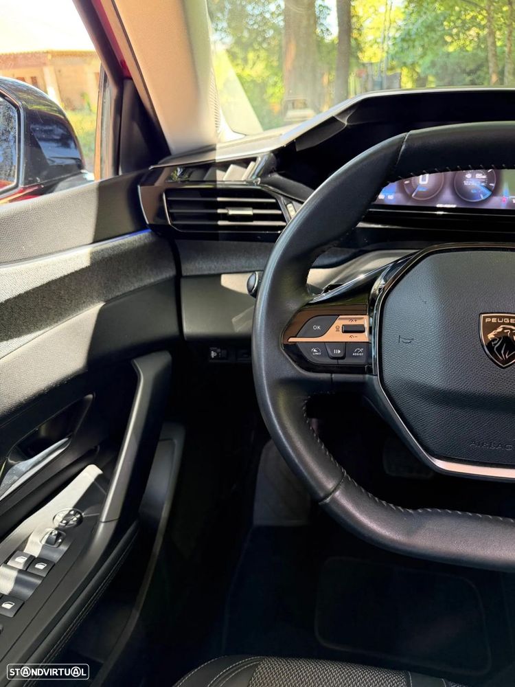 Peugeot 308 SW 1.2 PureTech Allure Pack EAT8 - 19