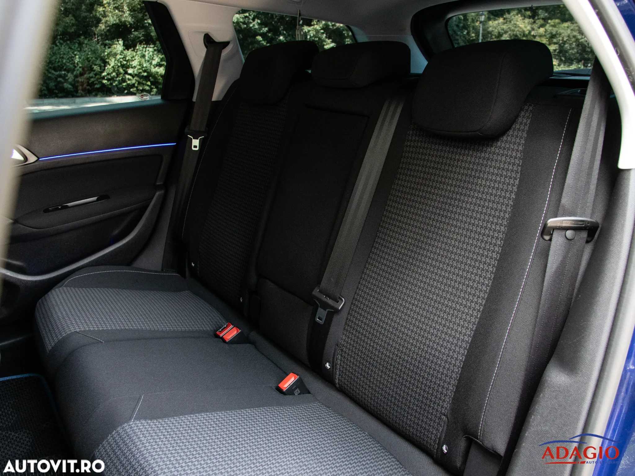 Peugeot 308 BlueHDi 130 EAT8 Style - 21