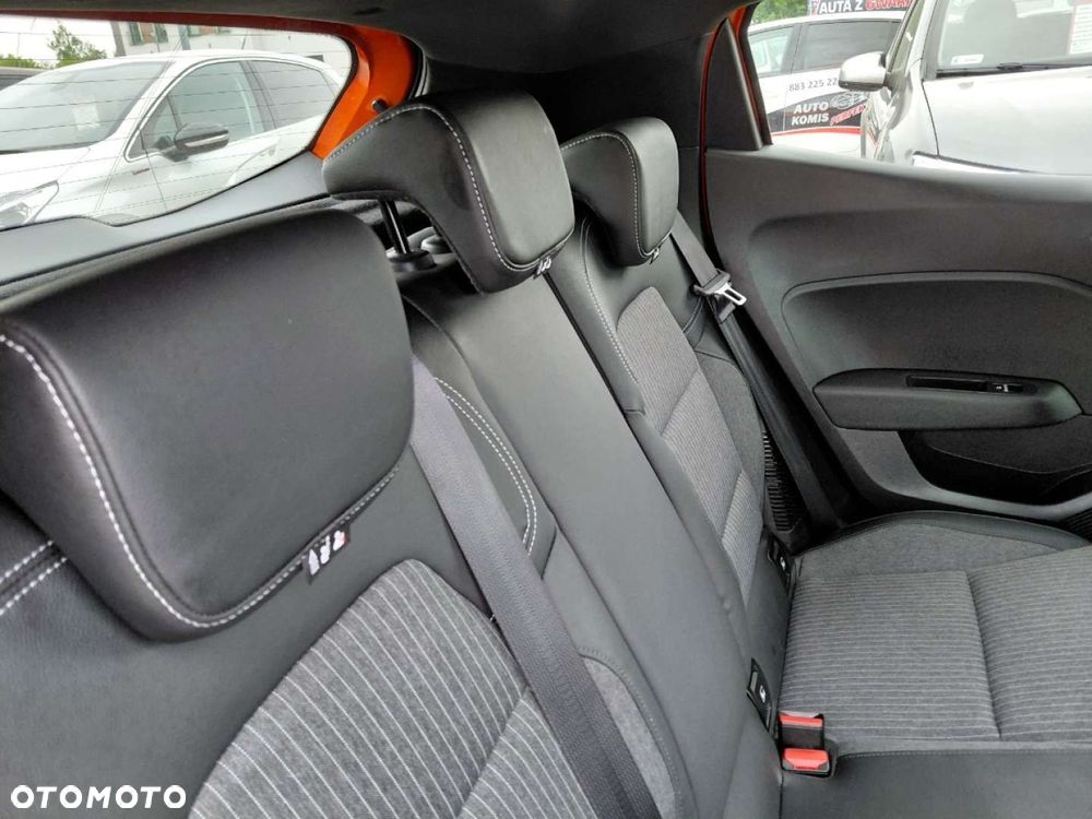 Renault Clio - 19