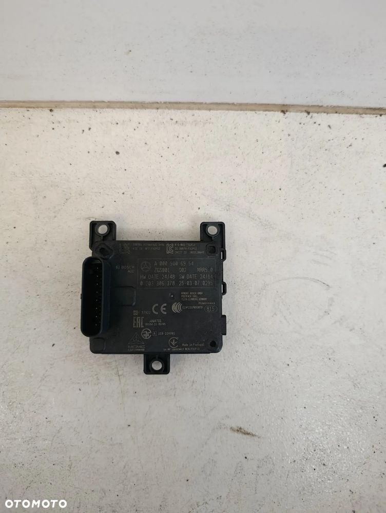 Radar sensor moduł distronic acc przód Mercedes CLA A118 W118 118 lift - 1