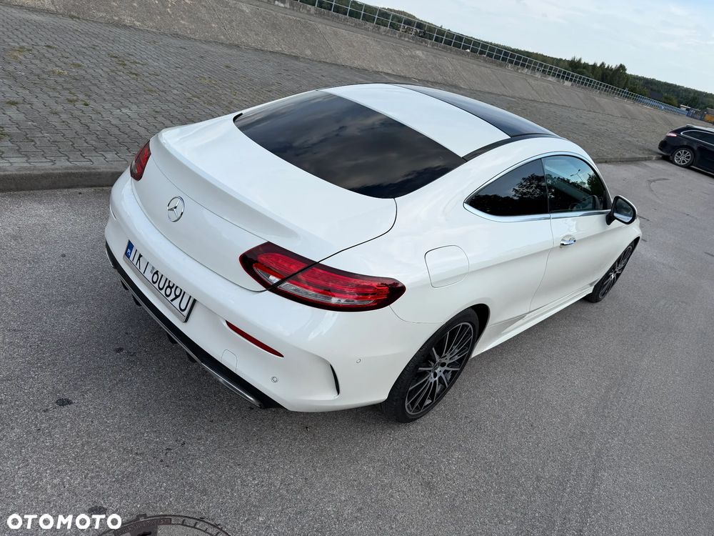 Mercedes-Benz Klasa C 300 d 4MATIC 9G-TRONIC - 16