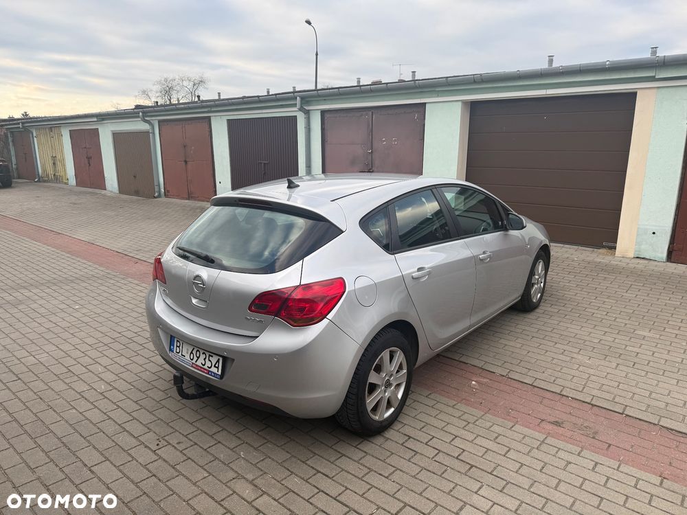 Opel Astra 1.6 Cosmo - 5