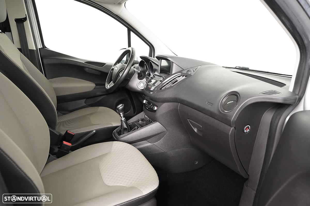 Ford Tourneo Courier 1.0 EcoBoost Titanium - 20